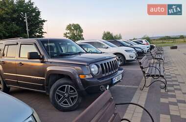 Внедорожник / Кроссовер Jeep Patriot 2015 в 