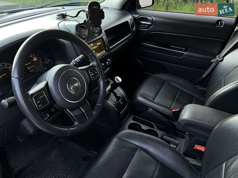 Внедорожник / Кроссовер Jeep Patriot 2016 в Житомире