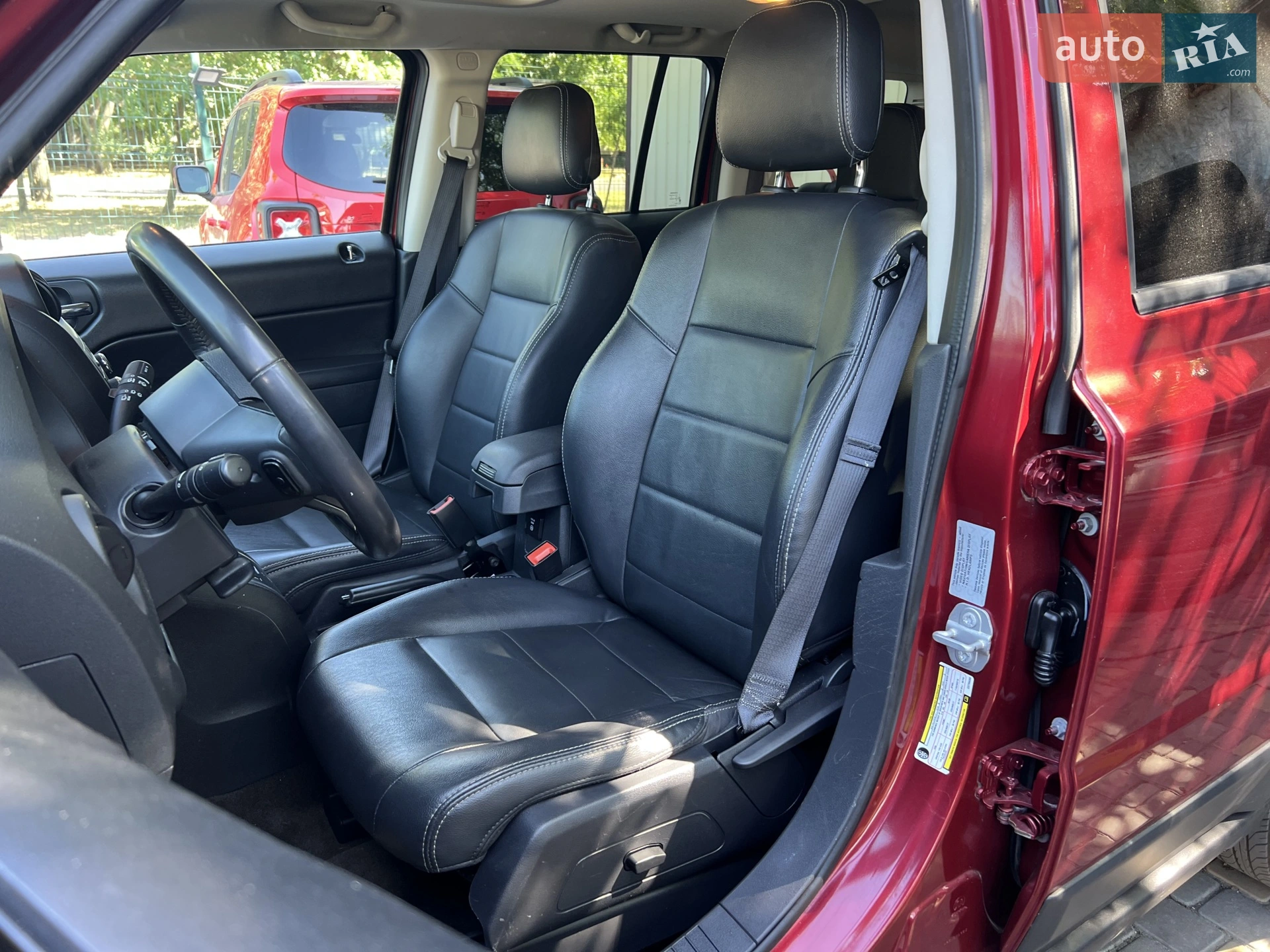 2016 Jeep Liberty (Patriot) - мініатюра 3