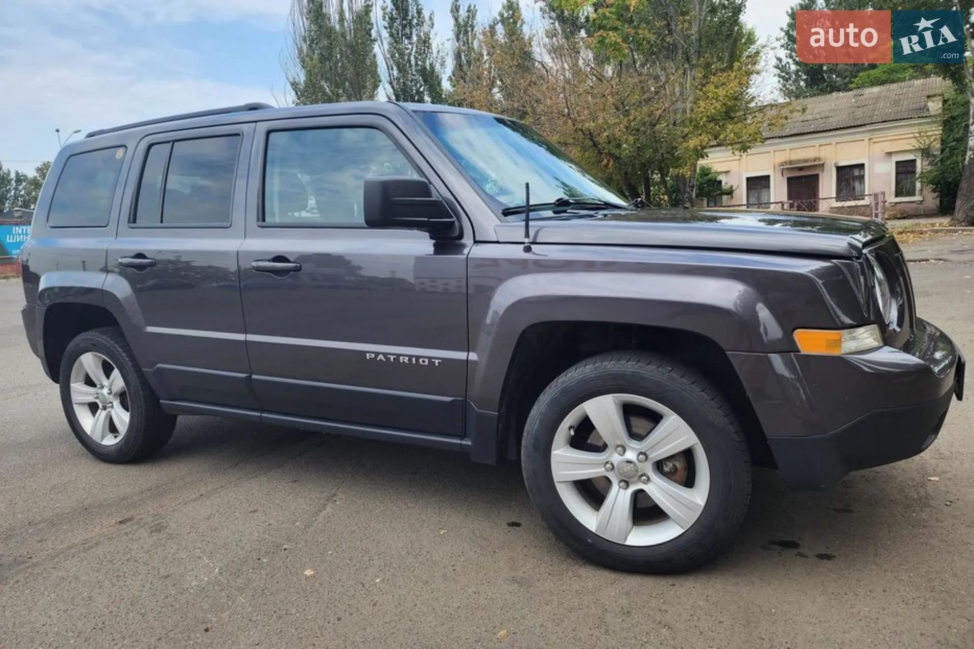 2015 Jeep Liberty (Patriot) - мініатюра 4