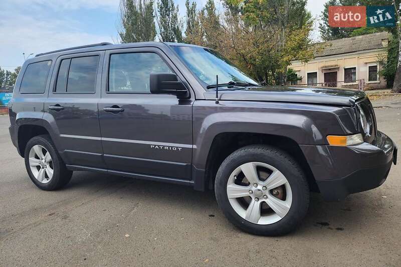 Внедорожник / Кроссовер Jeep Patriot 2015 в Киеве