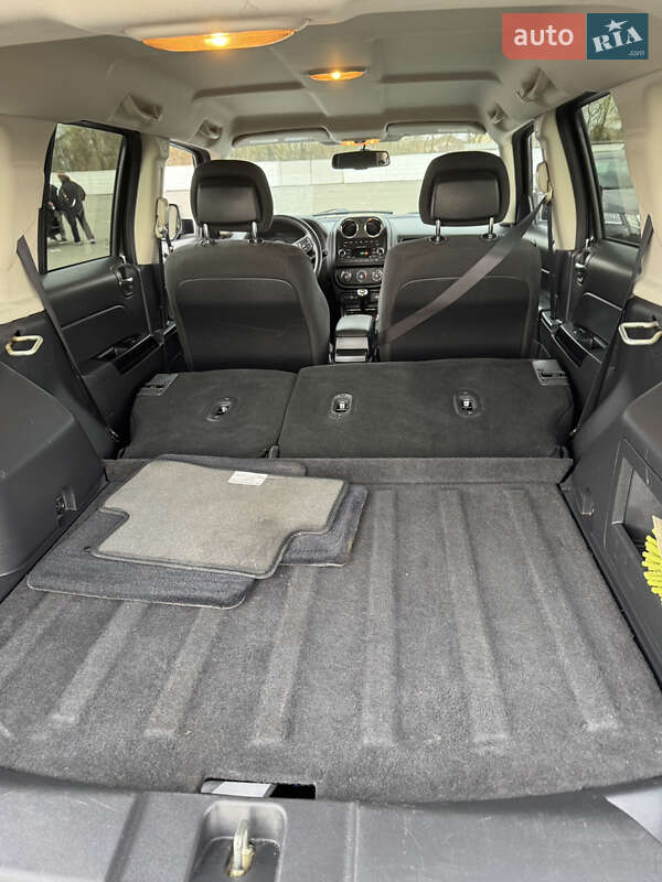 Позашляховик / Кросовер Jeep Patriot 2015 в Києві