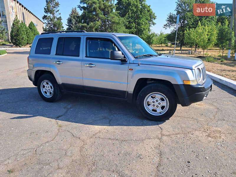 Позашляховик / Кросовер Jeep Patriot 2016 в Одесі