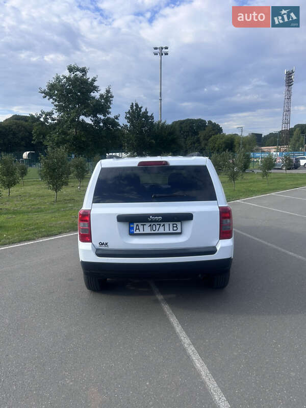 Позашляховик / Кросовер Jeep Patriot 2013 в Івано-Франківську