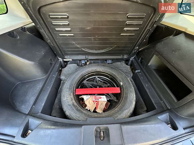 Позашляховик / Кросовер Jeep Patriot 2010 в Бурштині