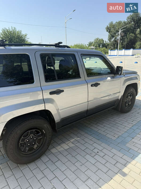 Внедорожник / Кроссовер Jeep Patriot 2015 в Болграде