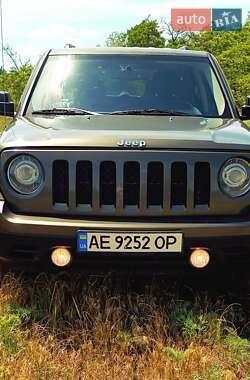 Внедорожник / Кроссовер Jeep Patriot 2015 в Днепре