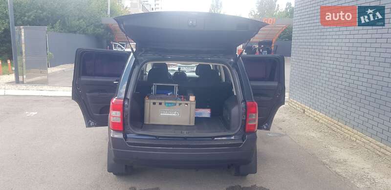 Позашляховик / Кросовер Jeep Patriot 2015 в Харкові