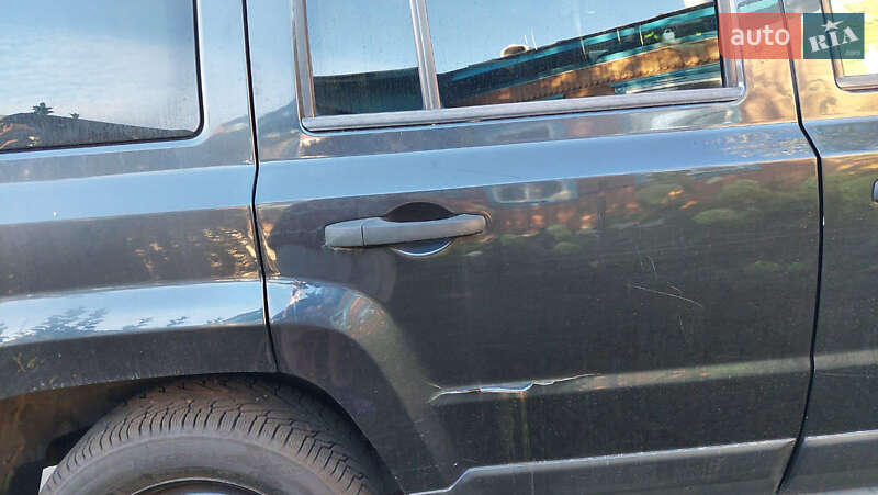 Позашляховик / Кросовер Jeep Patriot 2015 в Мені