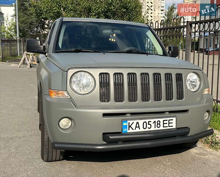 Позашляховик / Кросовер Jeep Patriot 2007 в Києві