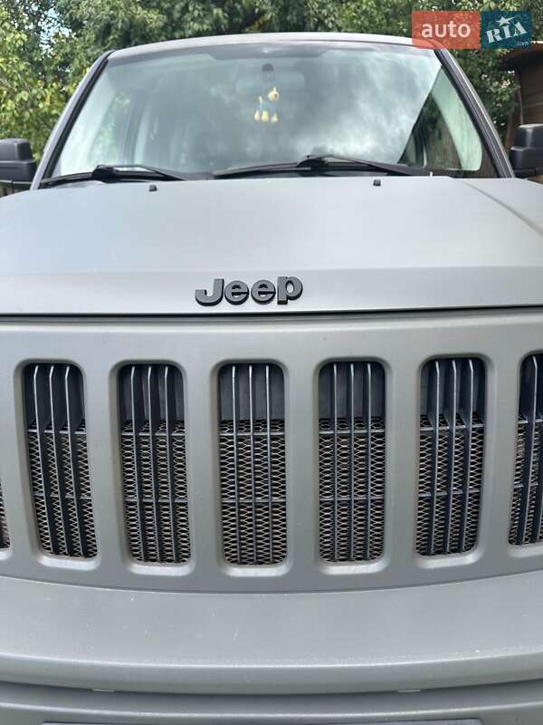 Позашляховик / Кросовер Jeep Patriot 2007 в Києві