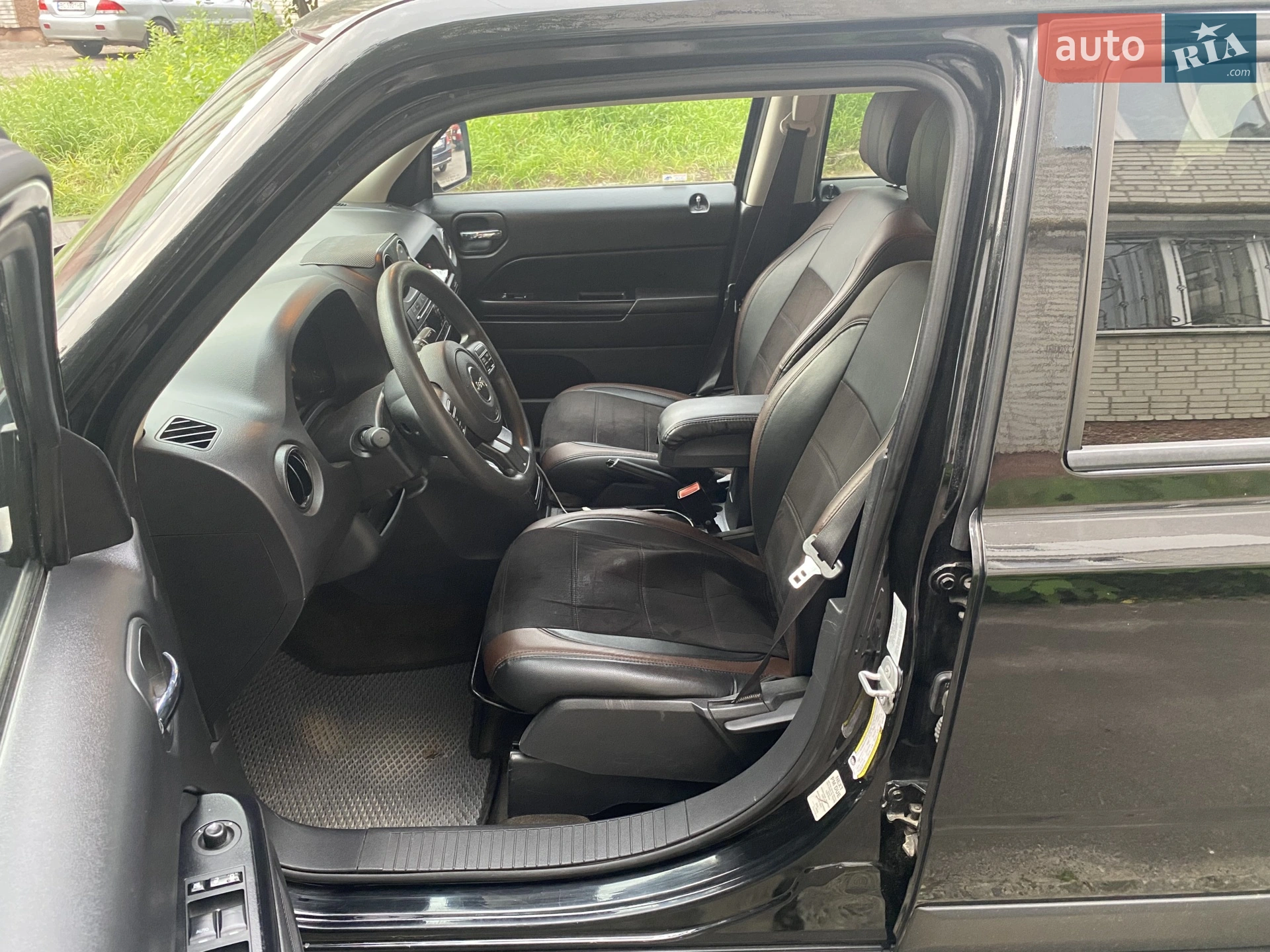 2015 Jeep Liberty (Patriot) - мініатюра 5