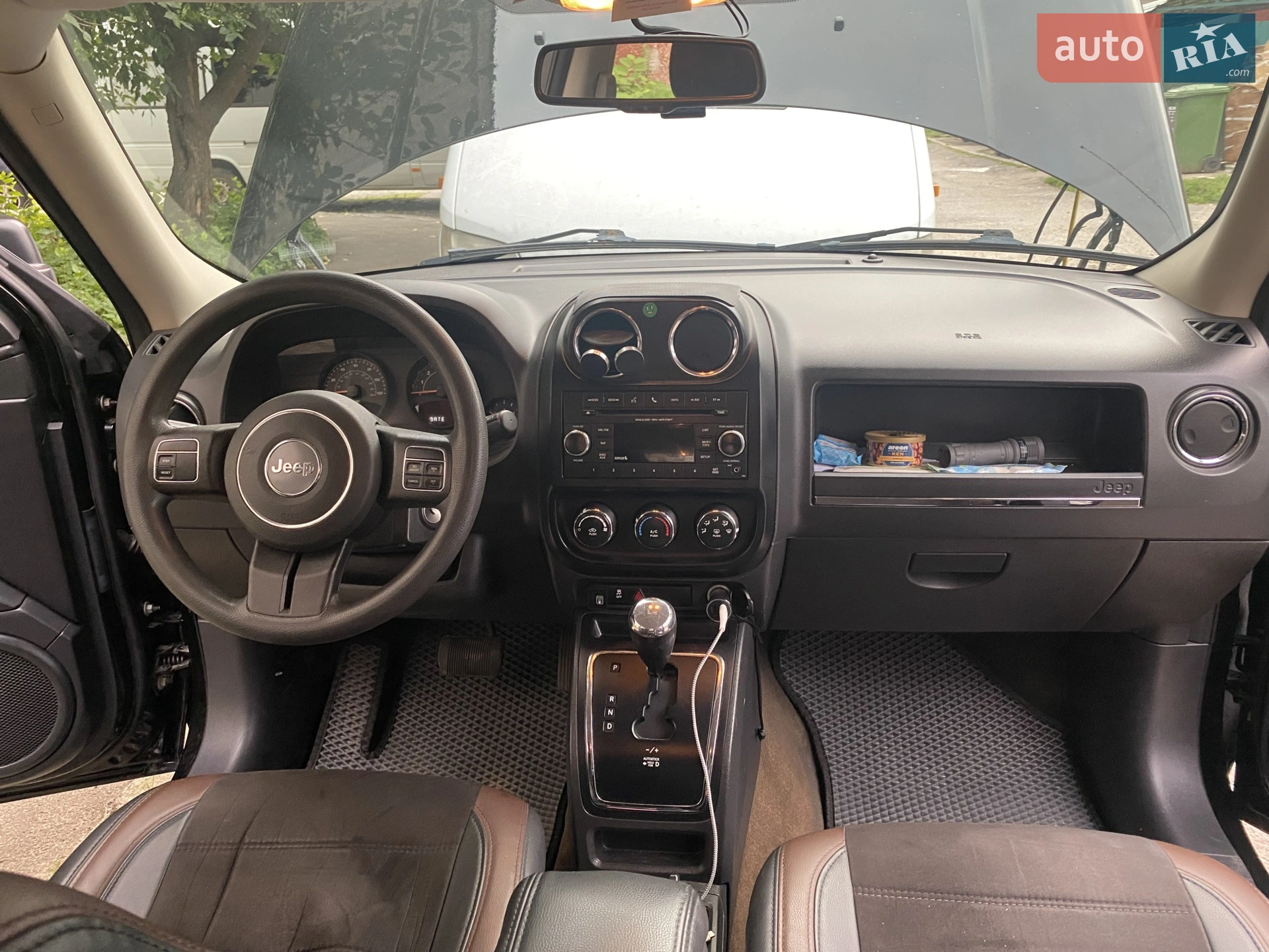 2015 Jeep Liberty (Patriot) - мініатюра 10