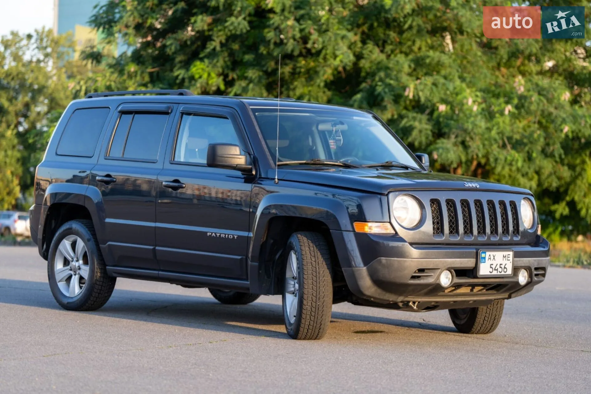2015 Jeep Liberty (Patriot) - мініатюра 2