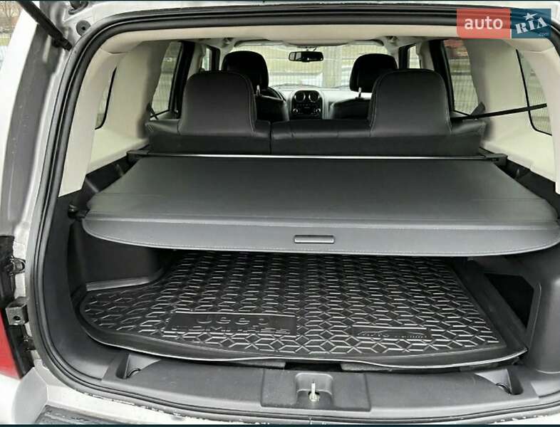 Позашляховик / Кросовер Jeep Patriot 2016 в Києві