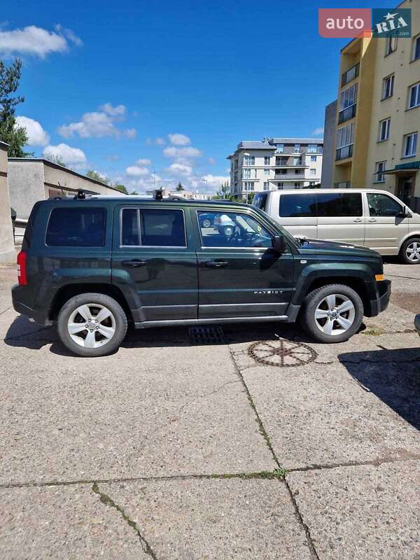 Позашляховик / Кросовер Jeep Patriot 2010 в Калуші фото 4 Позашляховик / Кросовер Jeep Patriot 2010 в Калуші