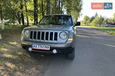 Позашляховик / Кросовер Jeep Patriot 2015 в Валках