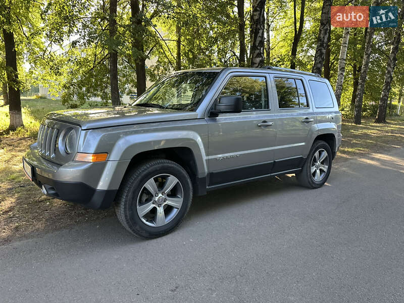 Позашляховик / Кросовер Jeep Patriot 2015 в Валках