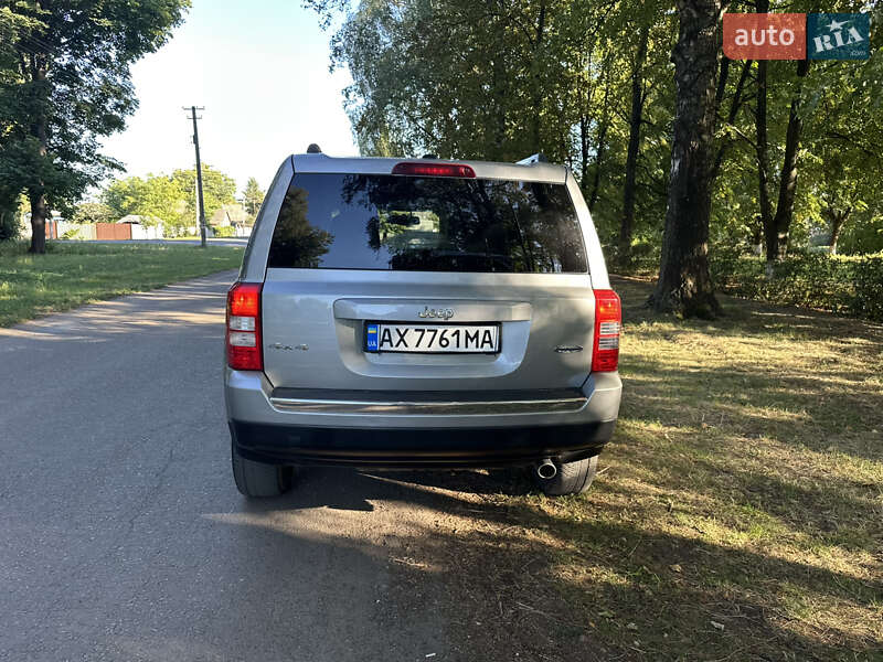 Позашляховик / Кросовер Jeep Patriot 2015 в Валках