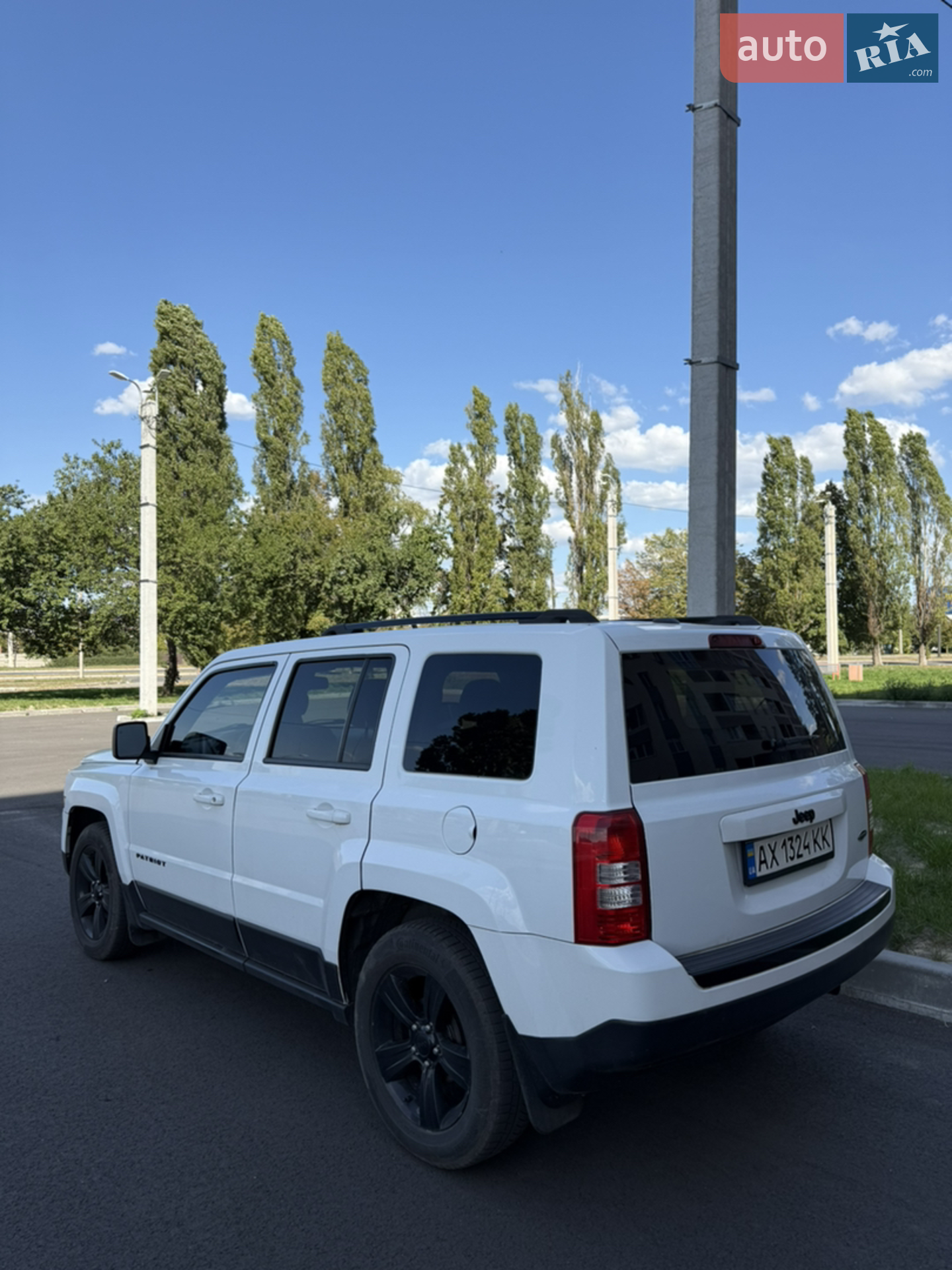 2015 Jeep Liberty (Patriot) - мініатюра 3