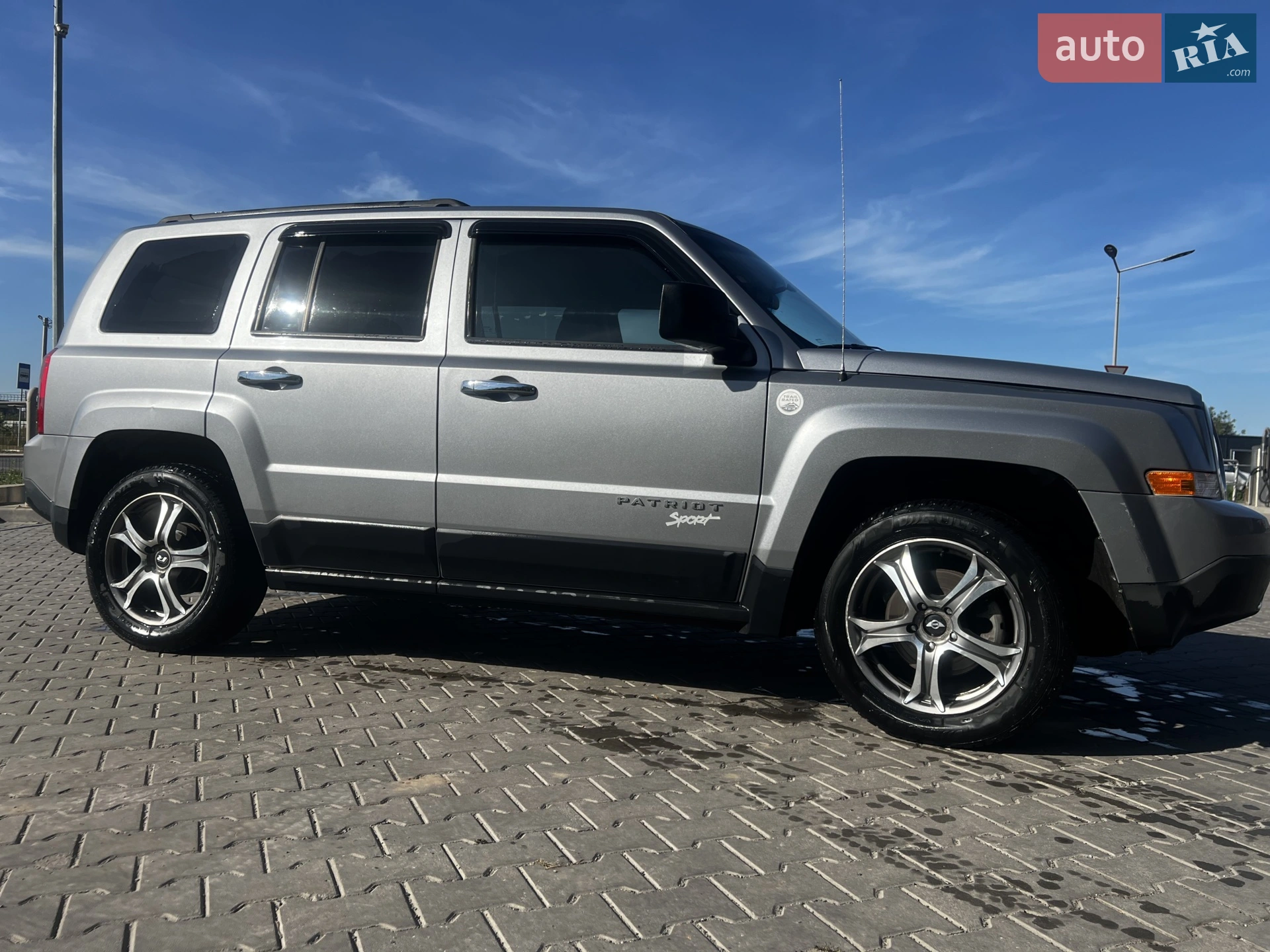 2015 Jeep Liberty (Patriot) - мініатюра 4