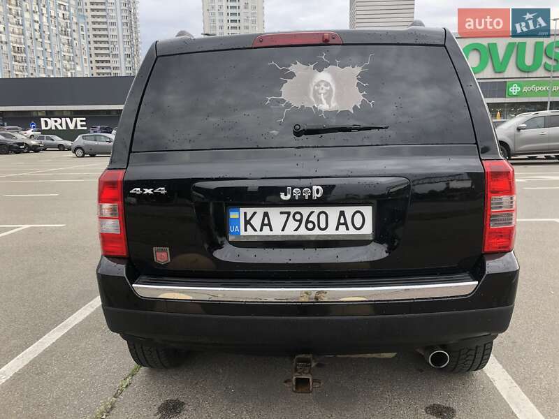 Позашляховик / Кросовер Jeep Patriot 2013 в Києві