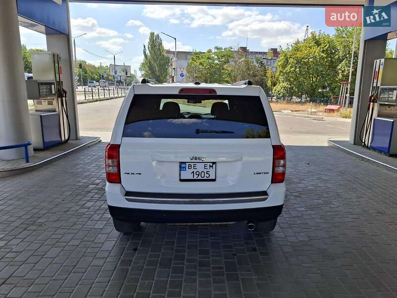 Внедорожник / Кроссовер Jeep Patriot 2011 в Николаеве