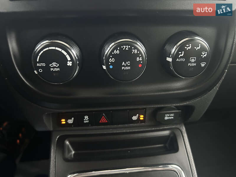 Позашляховик / Кросовер Jeep Patriot 2016 в Дніпрі