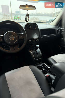 Внедорожник / Кроссовер Jeep Patriot 2015 в 