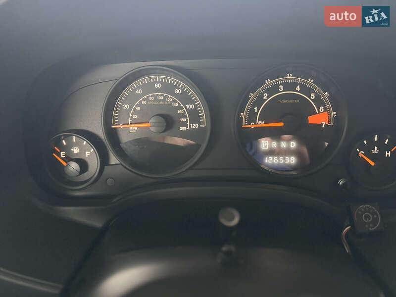 Внедорожник / Кроссовер Jeep Patriot 2015 в Львове