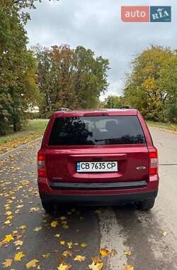 Позашляховик / Кросовер Jeep Patriot 2015 в  фото 4 Позашляховик / Кросовер Jeep Patriot 2015 в