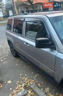 Позашляховик / Кросовер Jeep Patriot 2015 в  фото 6 Позашляховик / Кросовер Jeep Patriot 2015 в