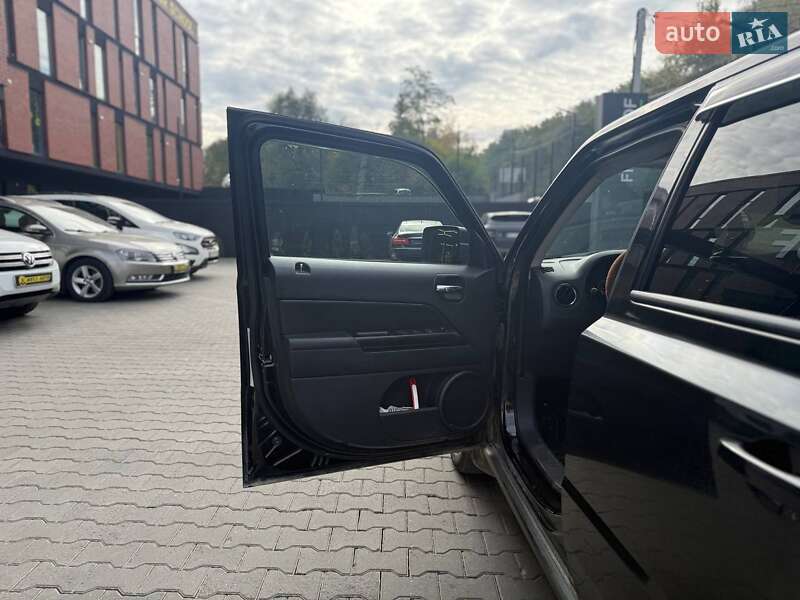 Позашляховик / Кросовер Jeep Patriot 2010 в Чернівцях фото 21 Позашляховик / Кросовер Jeep Patriot 2010 в Чернівцях