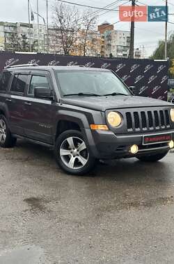 Внедорожник / Кроссовер Jeep Patriot 2016 в 