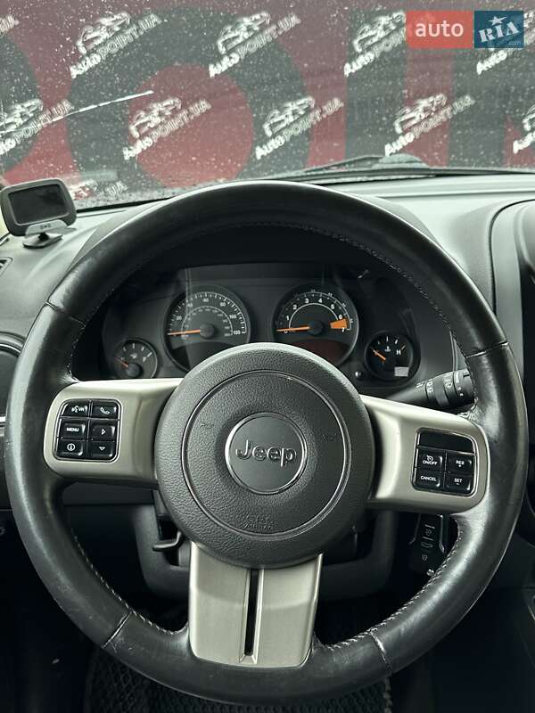 Внедорожник / Кроссовер Jeep Patriot 2016 в Сумах
