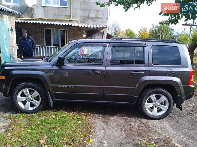 Позашляховик / Кросовер Jeep Patriot 2015 в Жашківу