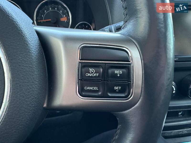 Внедорожник / Кроссовер Jeep Patriot 2015 в Киеве фото 17 Внедорожник / Кроссовер Jeep Patriot 2015 в Киеве
