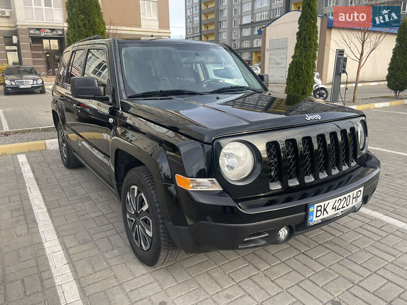 Позашляховик / Кросовер Jeep Patriot 2013 в Києві