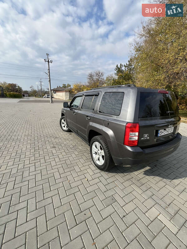 Внедорожник / Кроссовер Jeep Patriot 2014 в Болграде