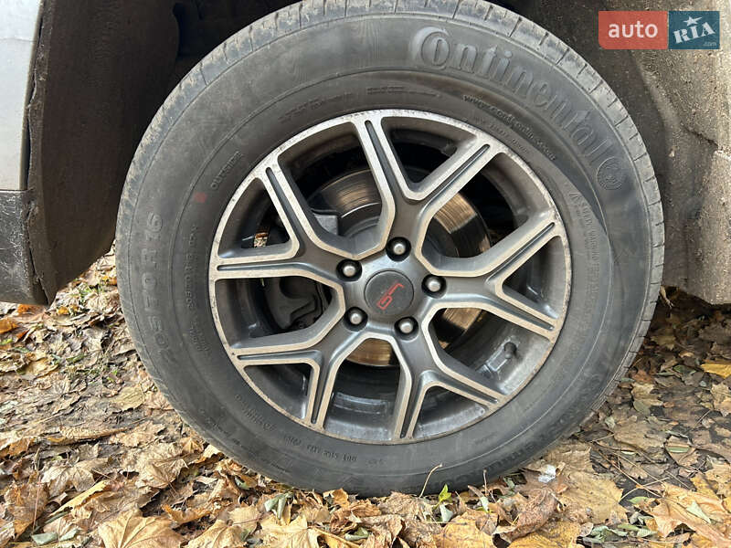 Внедорожник / Кроссовер Jeep Patriot 2015 в Харькове