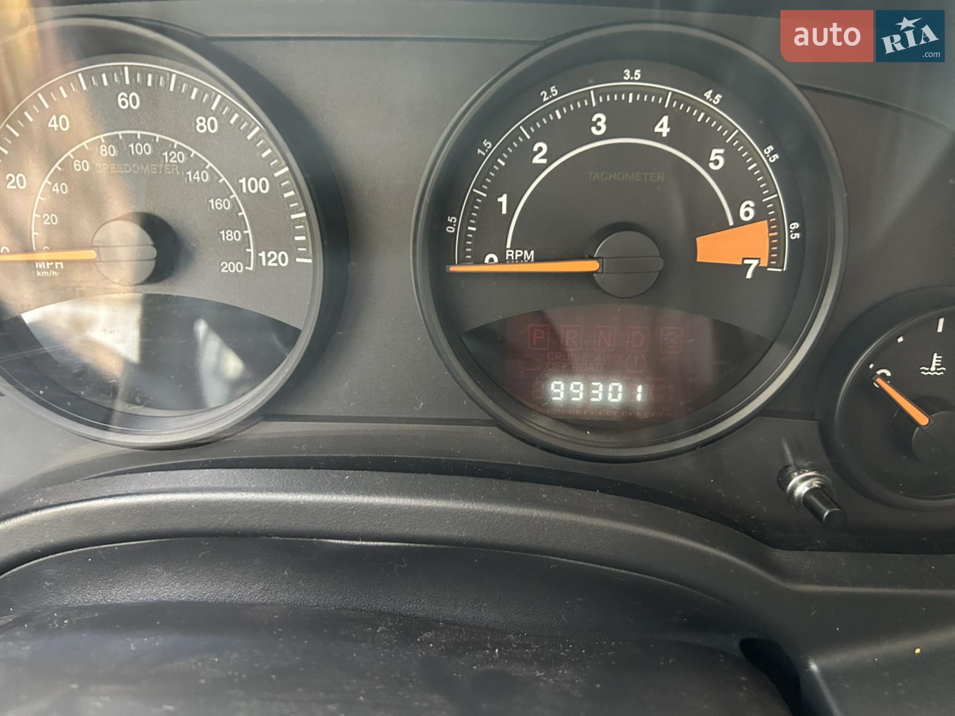 2015 Jeep Liberty (Patriot) - мініатюра 10