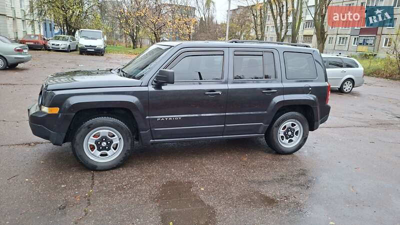 Внедорожник / Кроссовер Jeep Patriot 2015 в Житомире