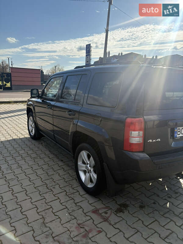 Внедорожник / Кроссовер Jeep Patriot 2013 в Бориславе