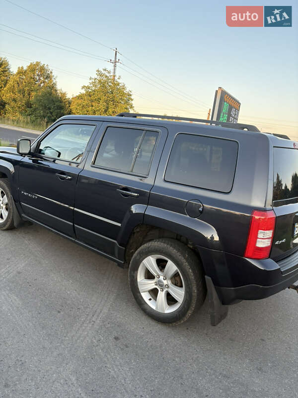 Внедорожник / Кроссовер Jeep Patriot 2013 в Бориславе