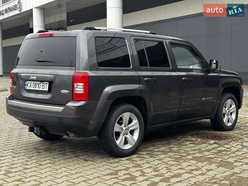 Позашляховик / Кросовер Jeep Patriot 2015 в Києві