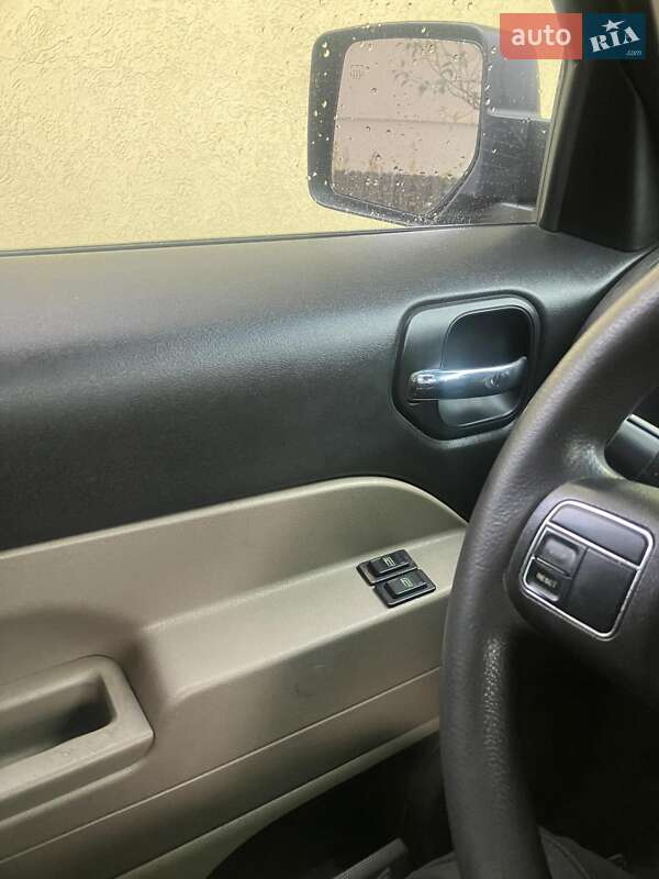 Позашляховик / Кросовер Jeep Patriot 2014 в Калуші