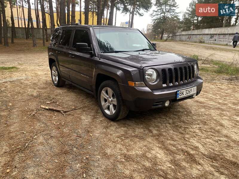 Внедорожник / Кроссовер Jeep Patriot 2016 в Вараше
