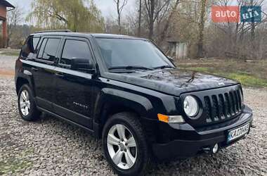 Внедорожник / Кроссовер Jeep Patriot 2016 в Ромнах