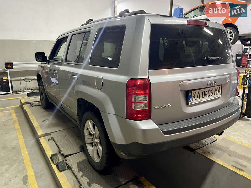 Внедорожник / Кроссовер Jeep Patriot 2014 в Киеве