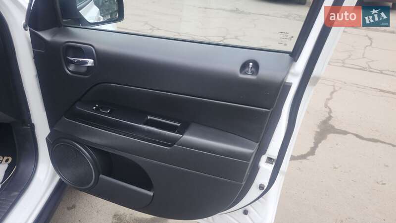 Внедорожник / Кроссовер Jeep Patriot 2012 в Киеве фото 3 Внедорожник / Кроссовер Jeep Patriot 2012 в Киеве